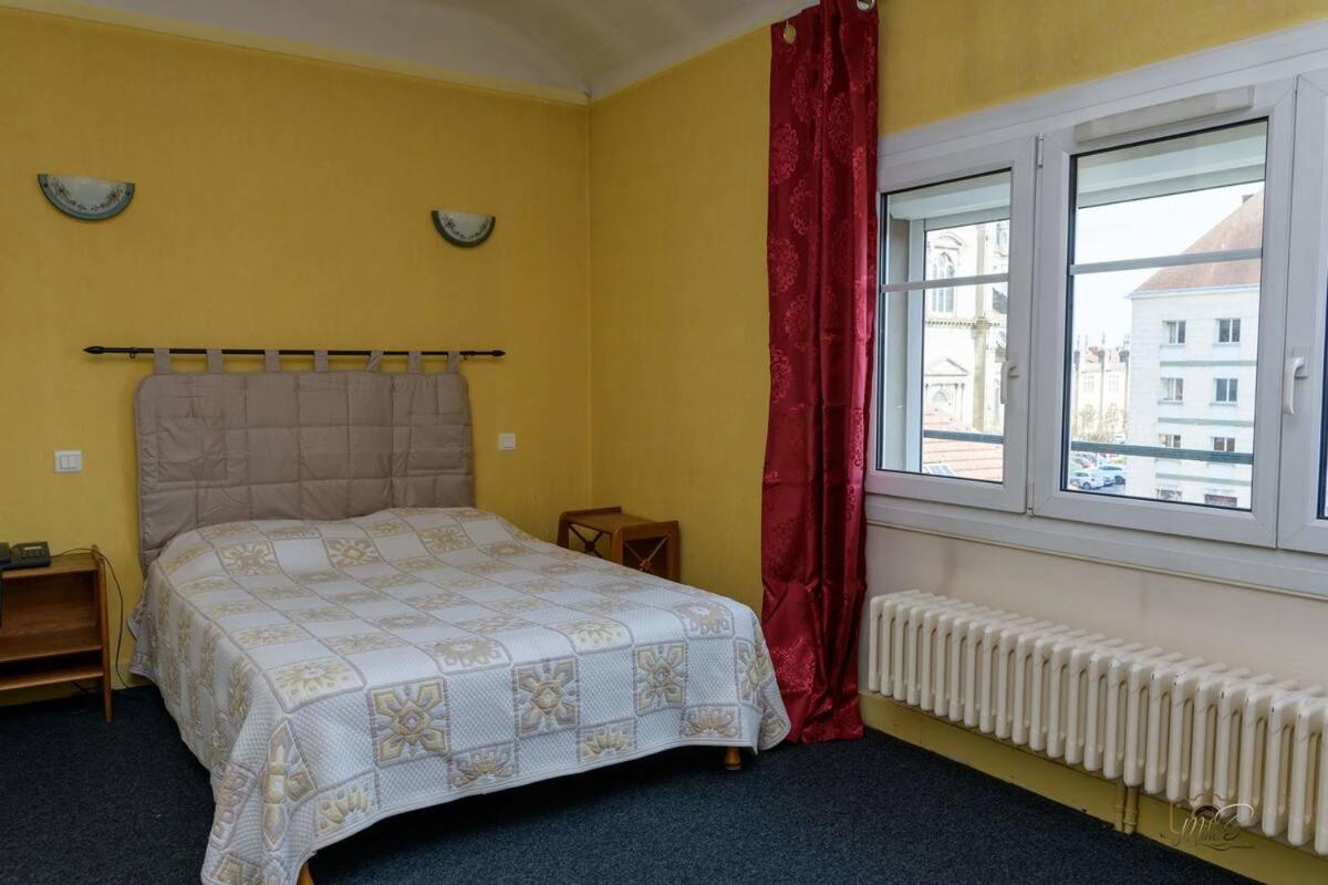 Hotel De La Cloche Vitry-le-François Esterno foto