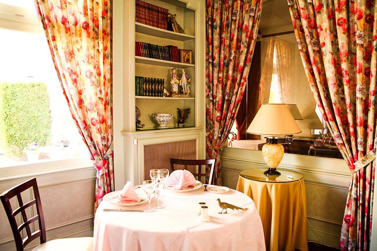 Hotel De La Cloche Vitry-le-François Esterno foto
